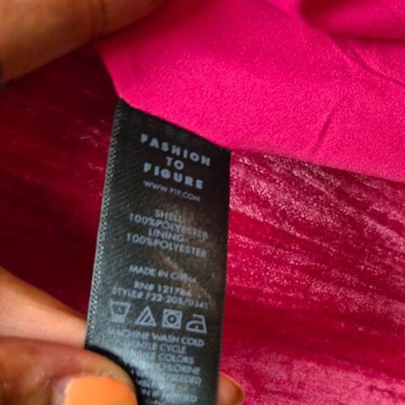 Fashion To Figure - Vana Wide Leg Velvet Pantsuit Sz 0/ US 12 - Picture 9 of 9